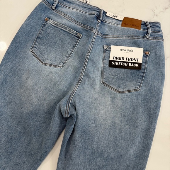 NWT Judy Blue Wide Leg‎ Jeans 14W Distressed High Waist 90s Stretch Light Wash - Picture 1 of 10